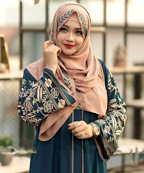 Embroidery Abaya - Image 4