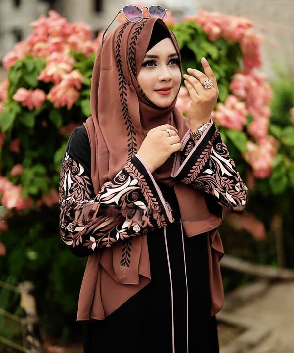 Embroidery Abaya - Image 7